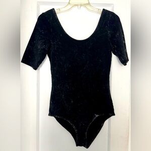 H&M Quarter Sleeve Scoop Neck Bodysuit